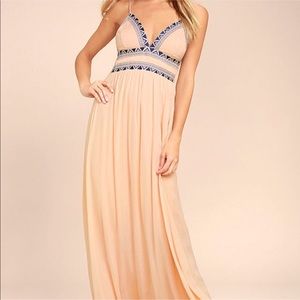 Lulu’s Giza Embroidered Boho Maxi Dress